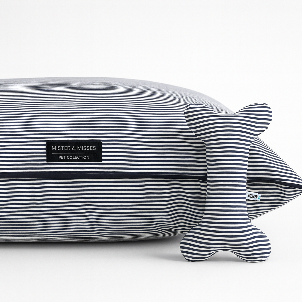 CAMA PARA PERRO LISTADA + JUGUETE